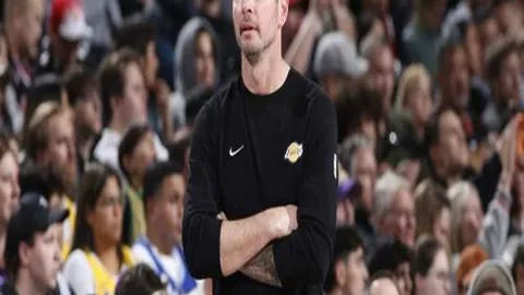 瑞士杯对决：乌契小将能否逆袭，演绎逆转神话？